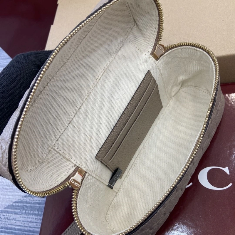 Gvc*1 top handle bags 4011c-0026