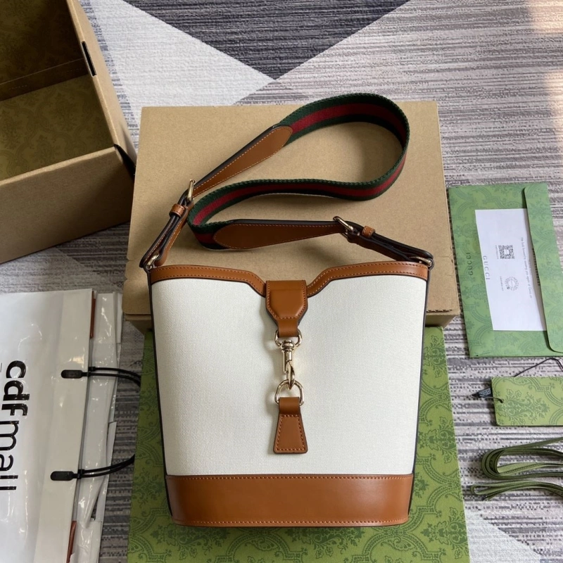 Gvc*1 bucket bags 4011i-0130
