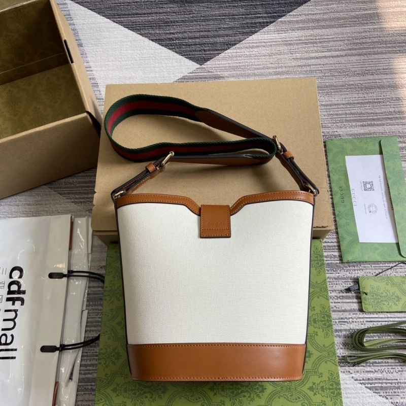 Gvc*1 bucket bags 4011i-0130