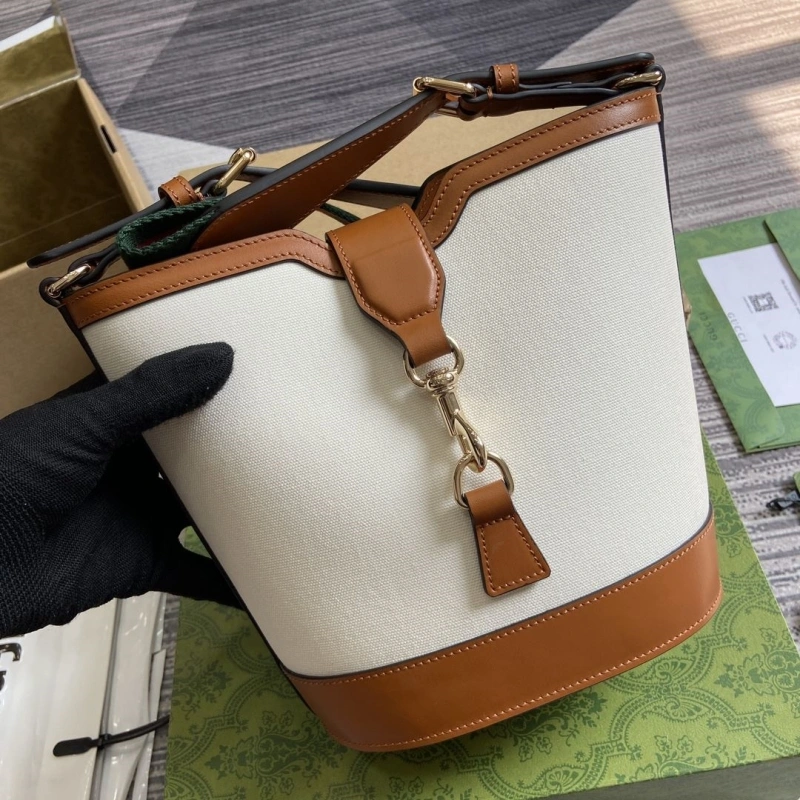 Gvc*1 bucket bags 4011i-0130