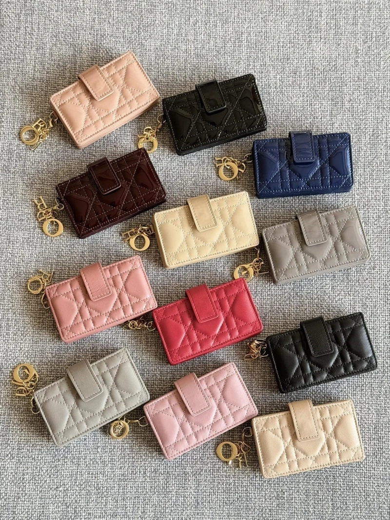 Ch**el wallets 4016a-0861