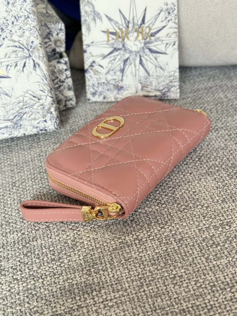 Ch**el wallets 4016a-0869