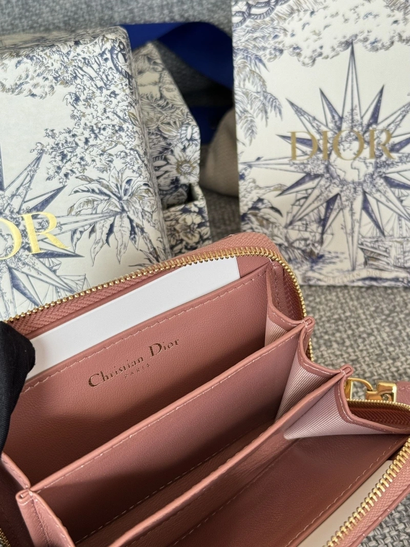 Ch**el wallets 4016a-0869