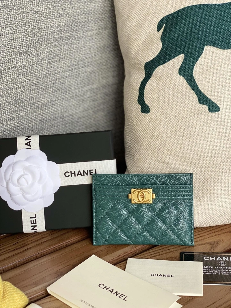 Ch**el wallets 4016a-0877