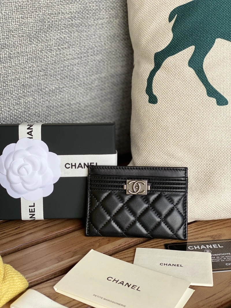 Ch**el wallets 4016a-0879