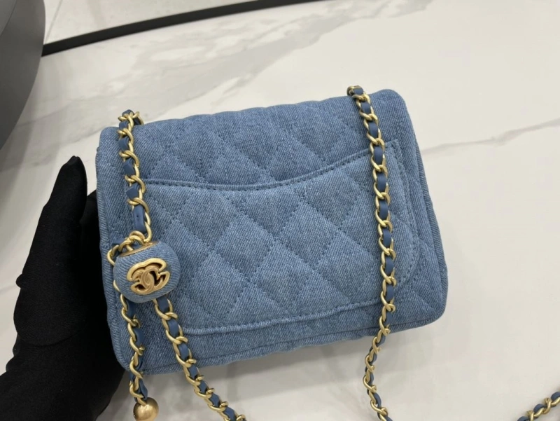Ch**el cf series bags 4017-0023