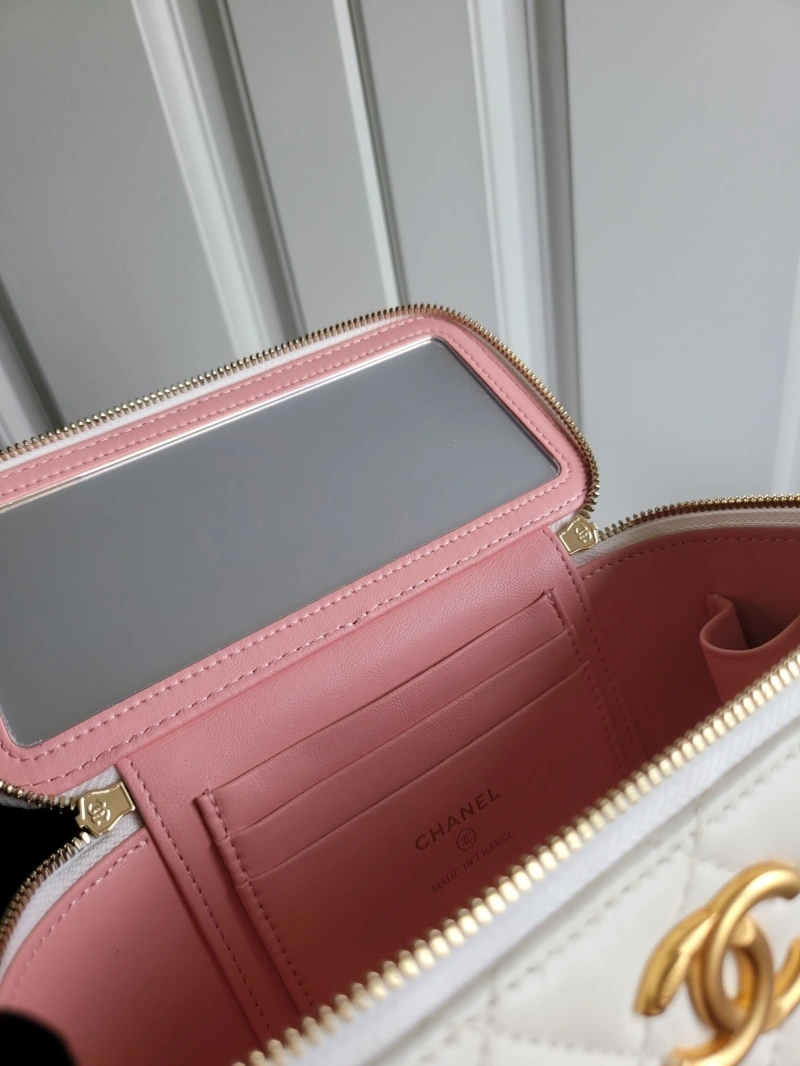 Ch**el cosmetic bags 4017-0042