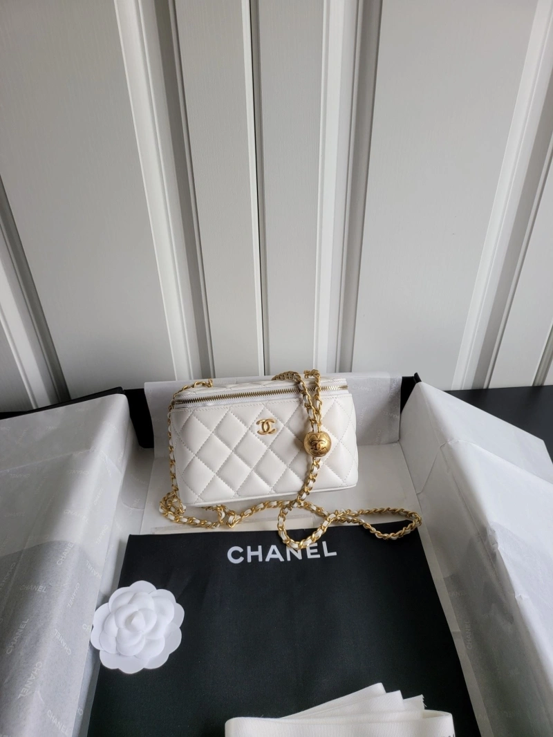 Ch**el cosmetic bags 4017-0043