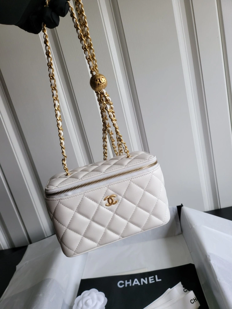 Ch**el cosmetic bags 4017-0043