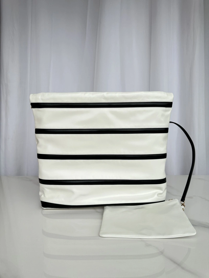 Ch**el shopping bags 4017-0162