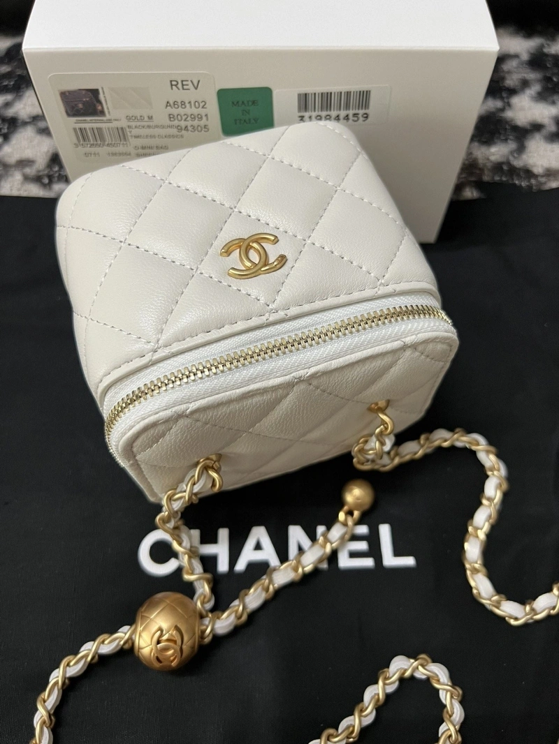 Ch**el cosmetic bags 4017-0347