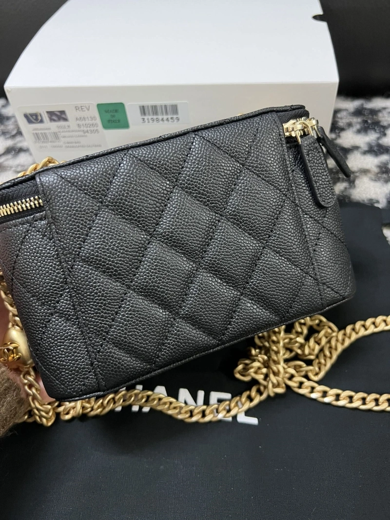 Ch**el cosmetic bags 4017-0348