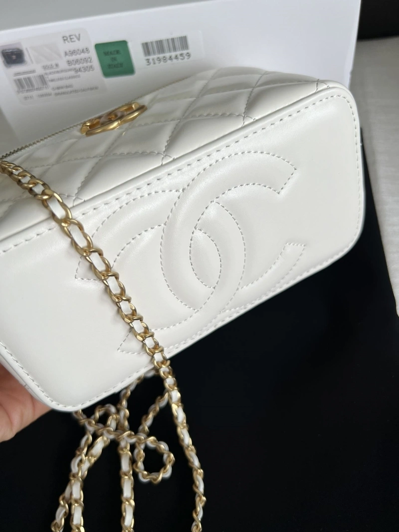 Ch**el cosmetic bags 4017-0351