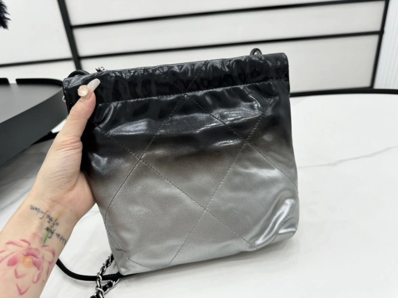 Ch**el shopping bags 4017-0390