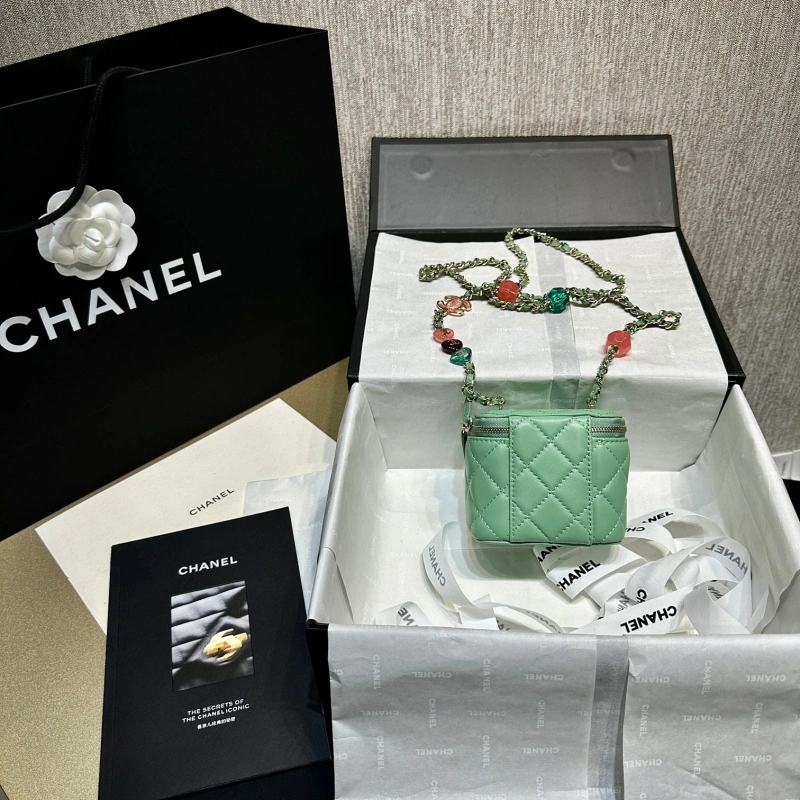 Ch**el cosmetic bags 4017-0467