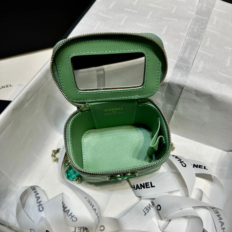 Ch**el cosmetic bags 4017-0467