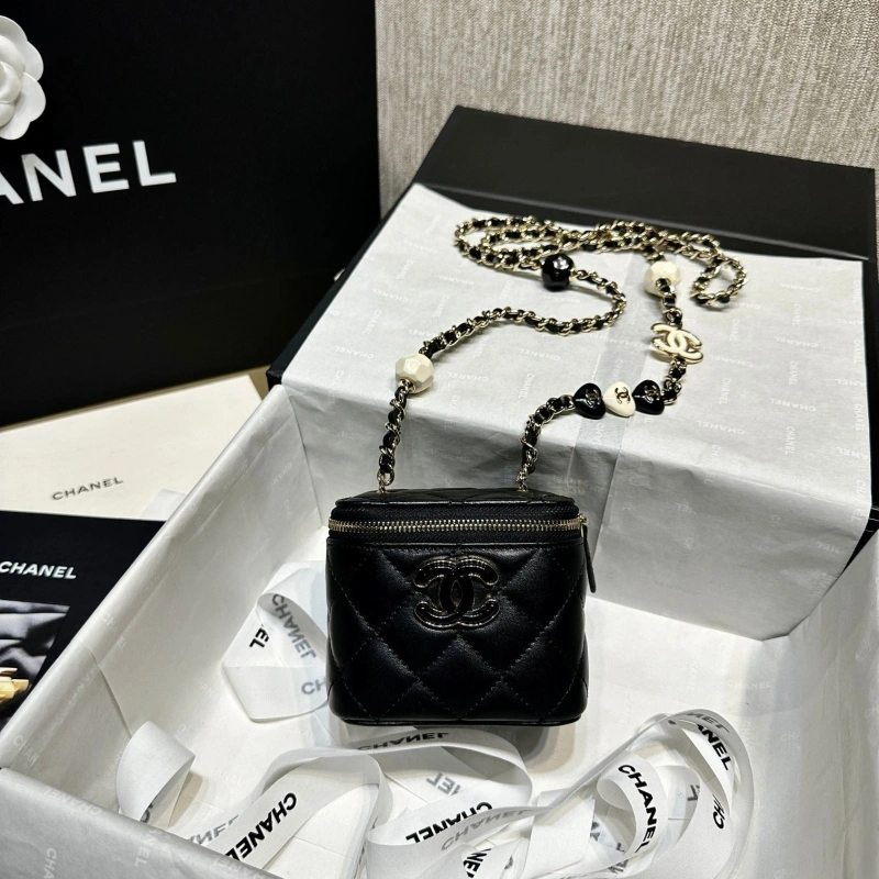 Ch**el cosmetic bags 4017-0468