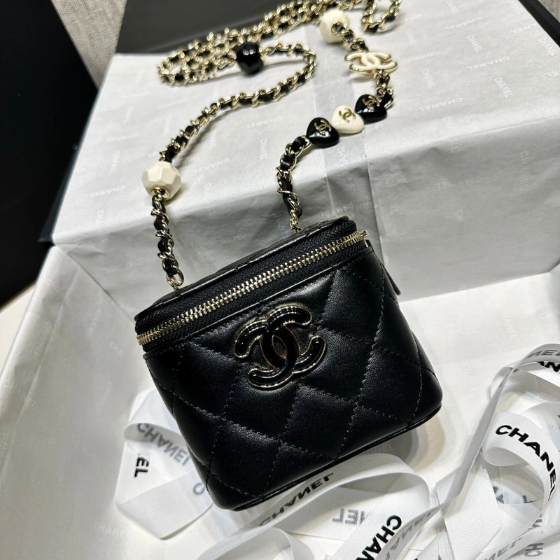 Ch**el cosmetic bags 4017-0468