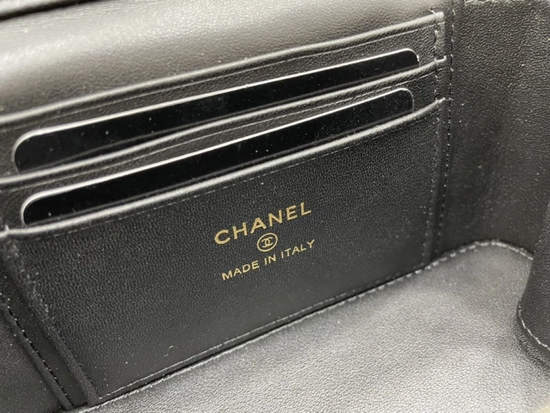Ch**el cosmetic bags 4017-0510