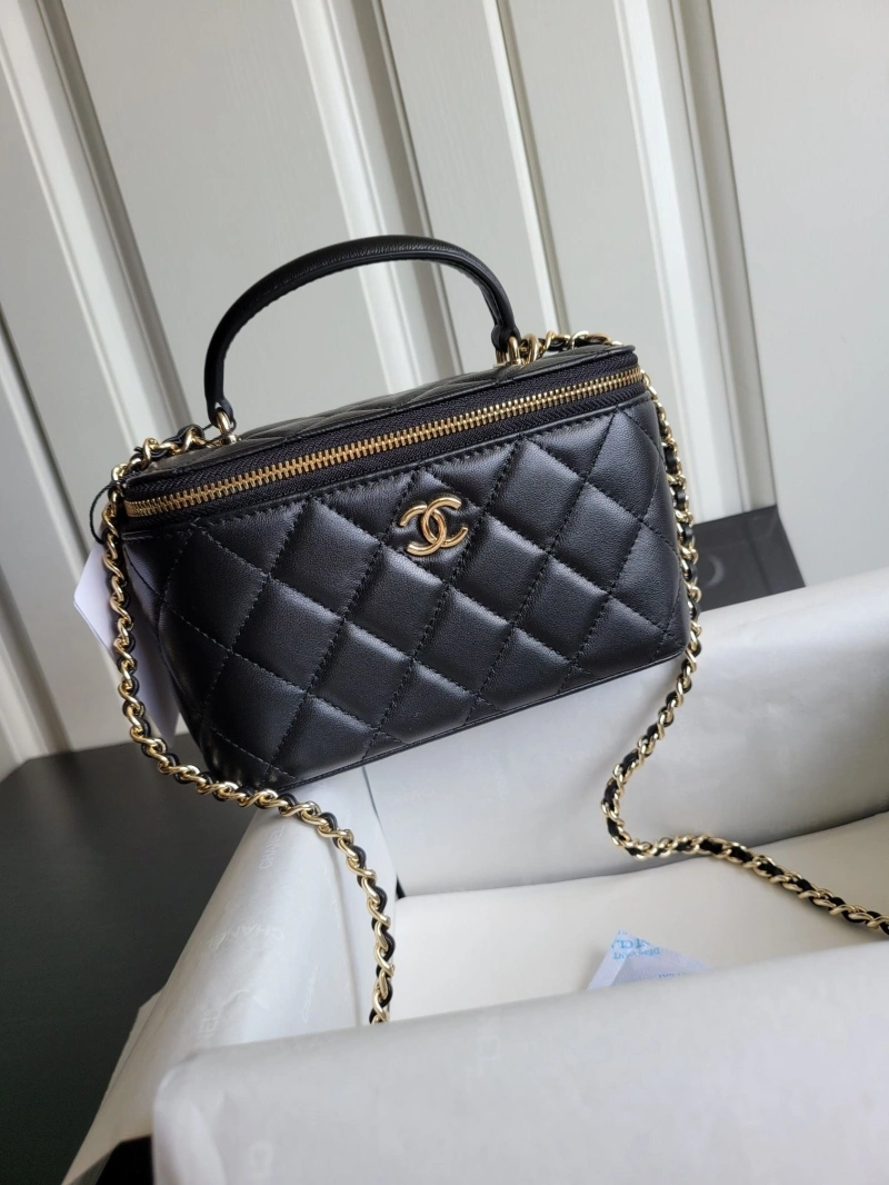 Ch**el cosmetic bags 4017-0565