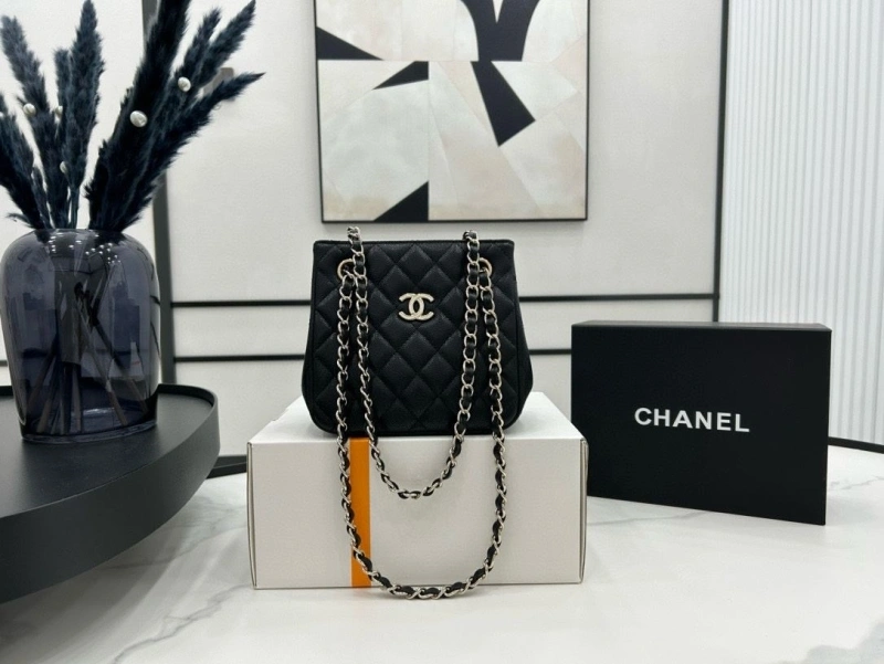 Ch**el shopping bags 4017-0666