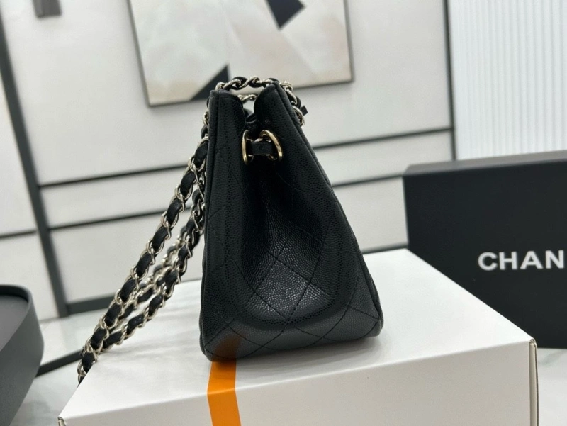 Ch**el shopping bags 4017-0666