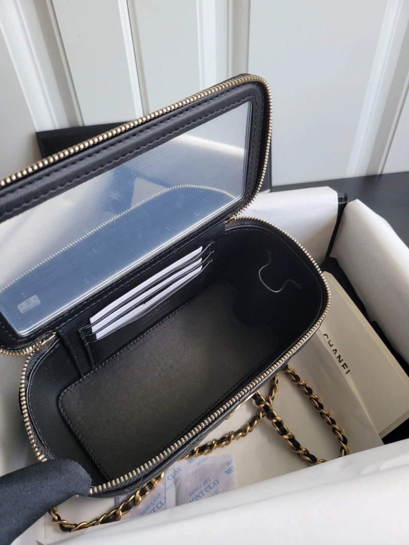 Ch**el cosmetic bags 4017-0676