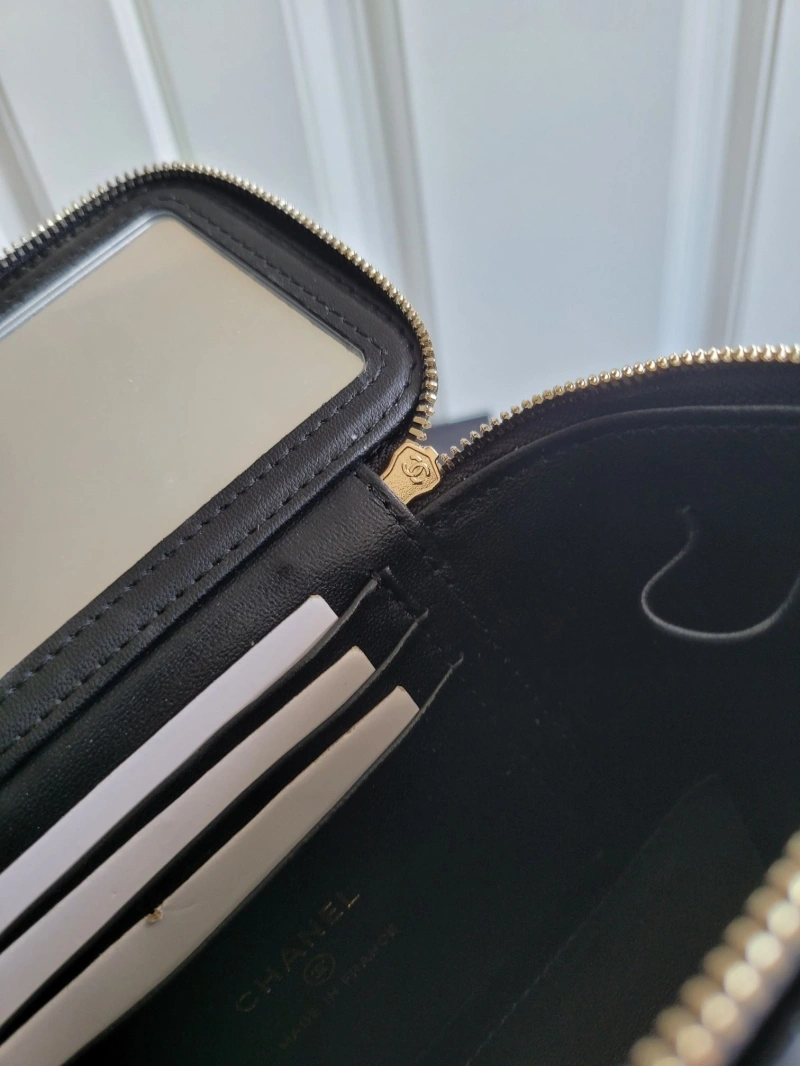 Ch**el cosmetic bags 4017-0676