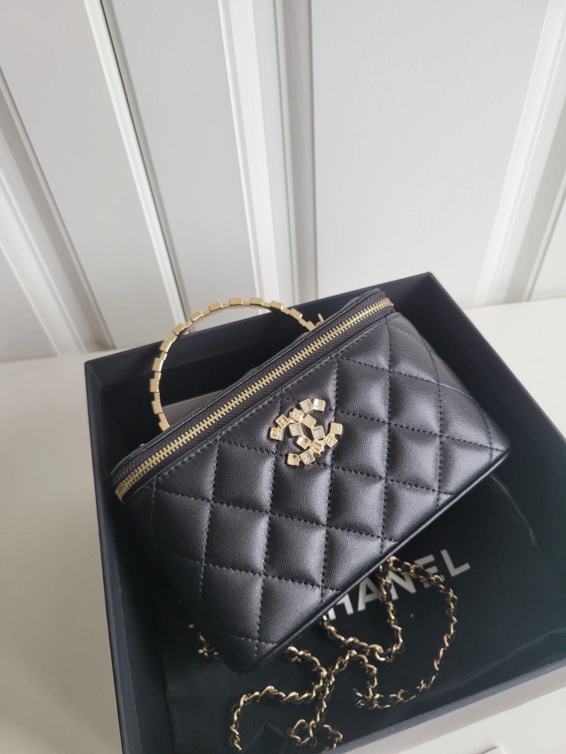 Ch**el cosmetic bags 4017-0677