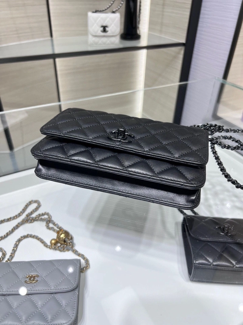 Ch**el woc bags 4017-0691