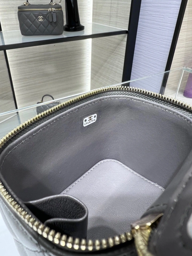 Ch**el cosmetic bags 4017-0698
