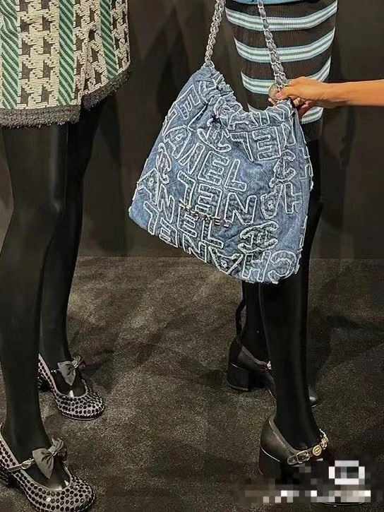 Ch**el shopping bags 4017-0757
