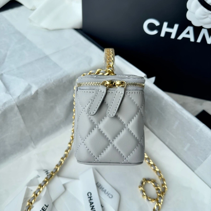 Ch**el cosmetic bags 4017-0762