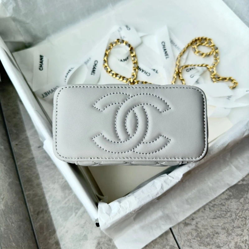 Ch**el cosmetic bags 4017-0762
