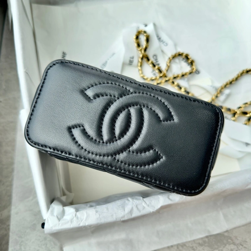 Ch**el cosmetic bags 4017-0763