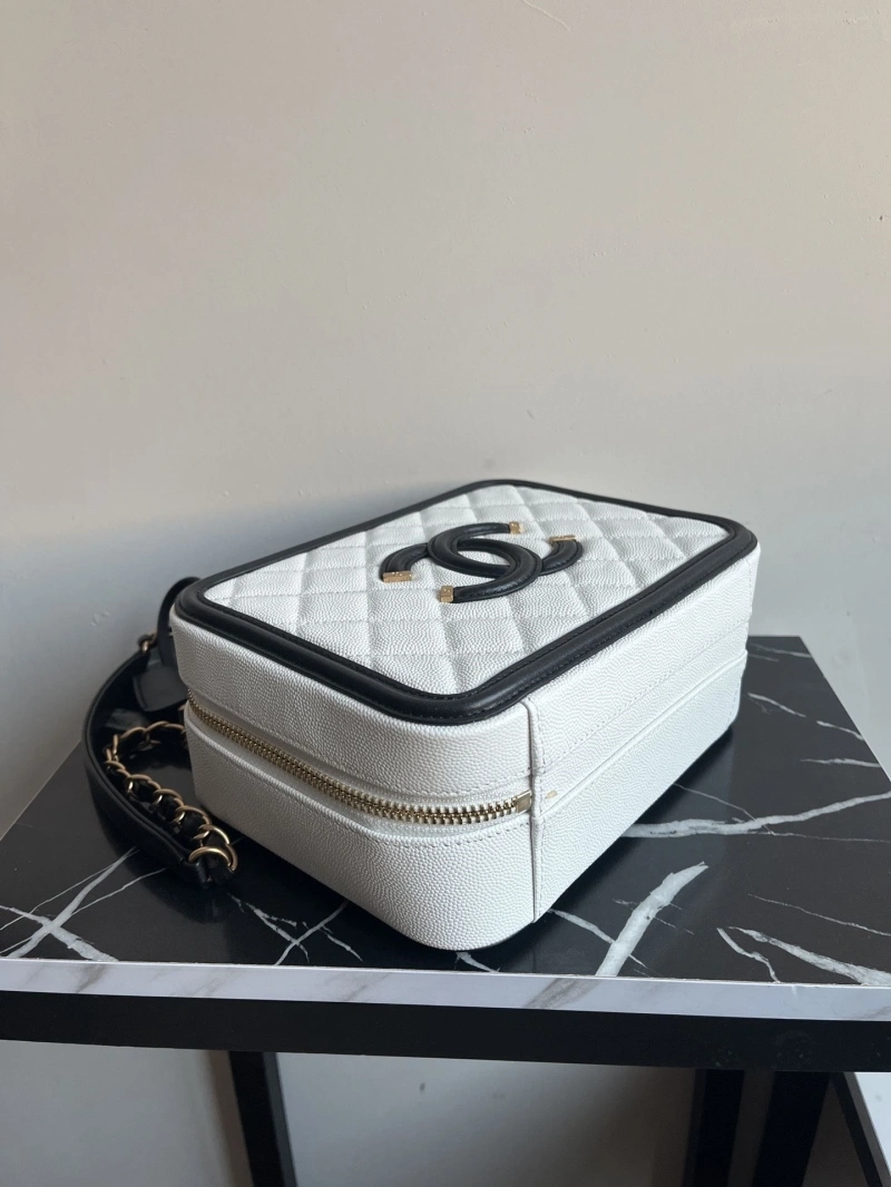 Ch**el cosmetic bags 4017-0820