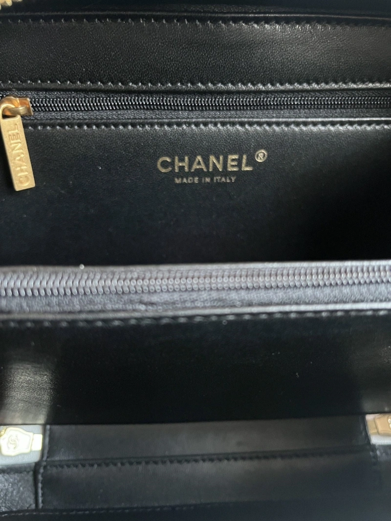 Ch**el cosmetic bags 4017-0820