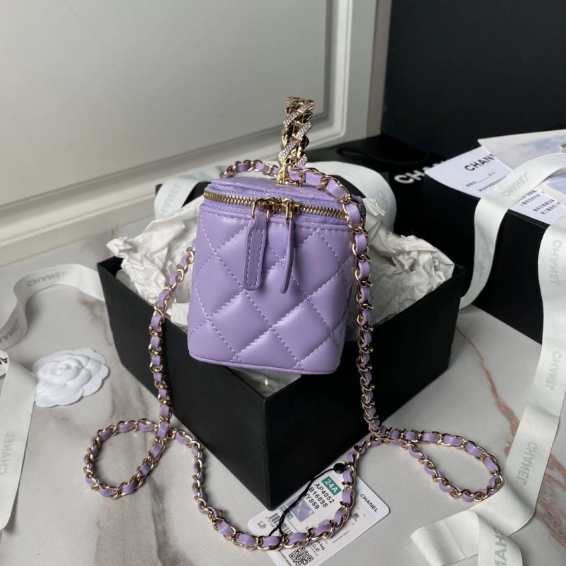 Ch**el cosmetic bags 4017-0835