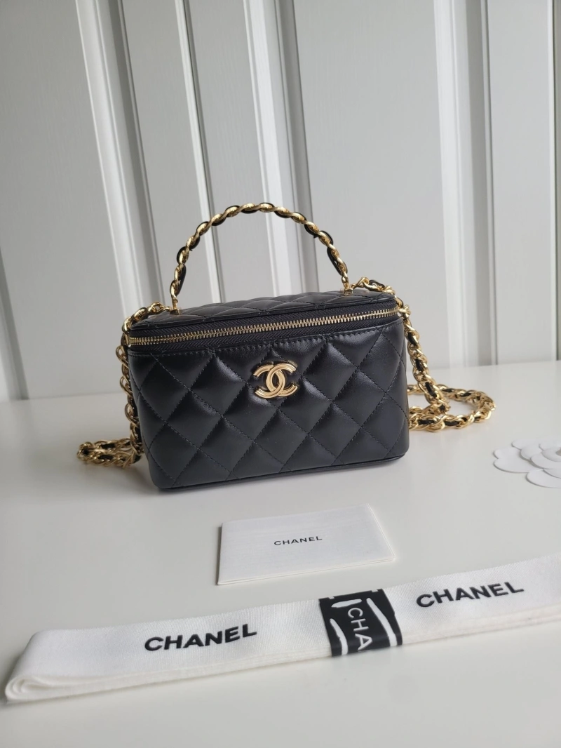 Ch**el cosmetic bags 4017-0947