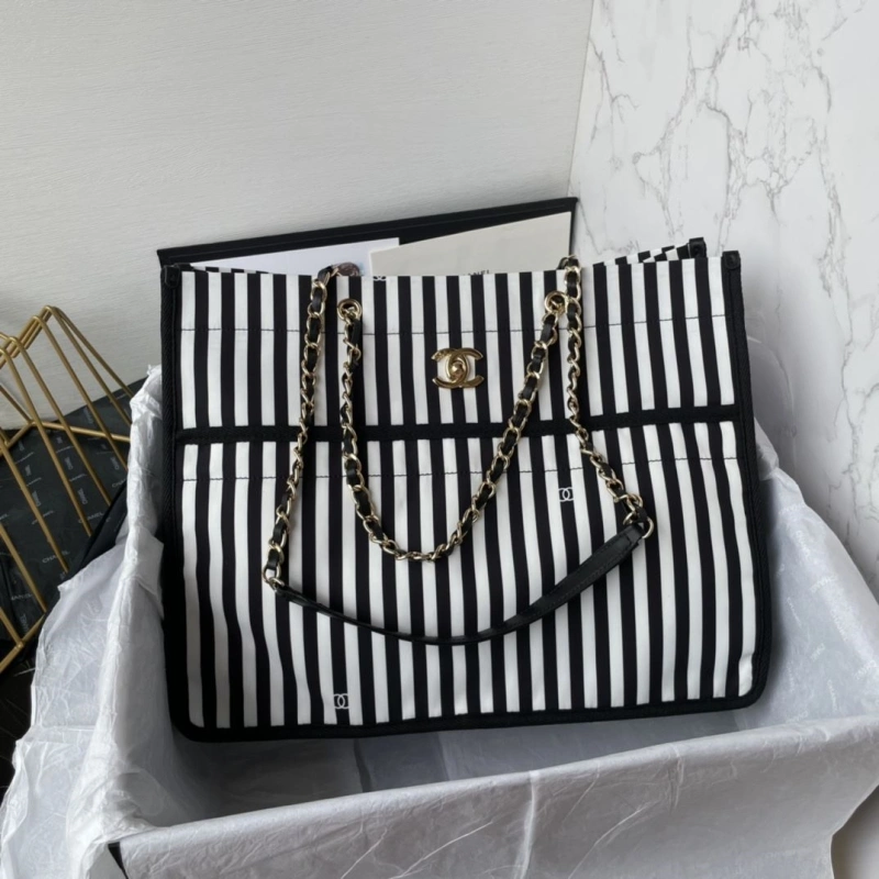 Ch**el shopping bags 4017-0957