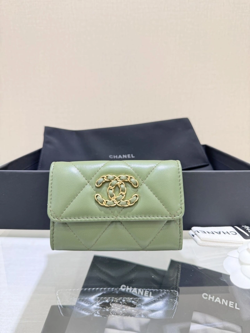 Ch**el wallets 4017-0971