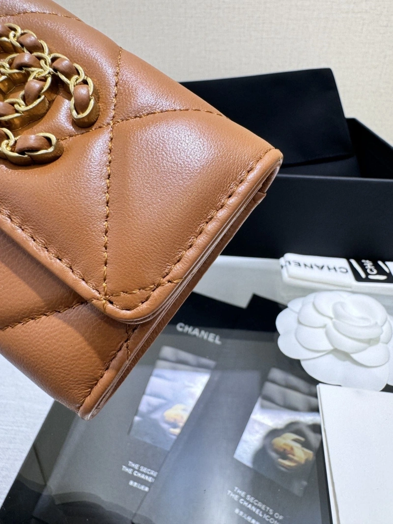 Ch**el wallets 4017-0978