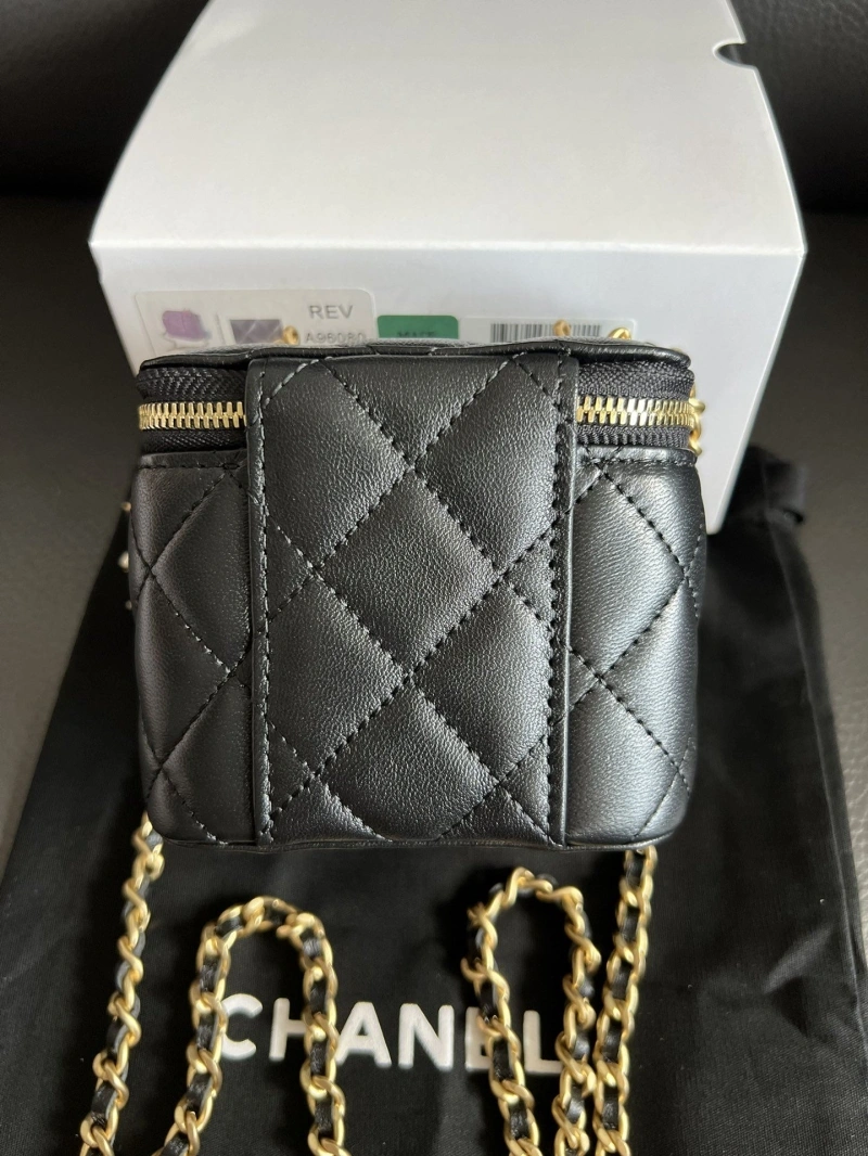 Ch**el cosmetic bags 4017-1029