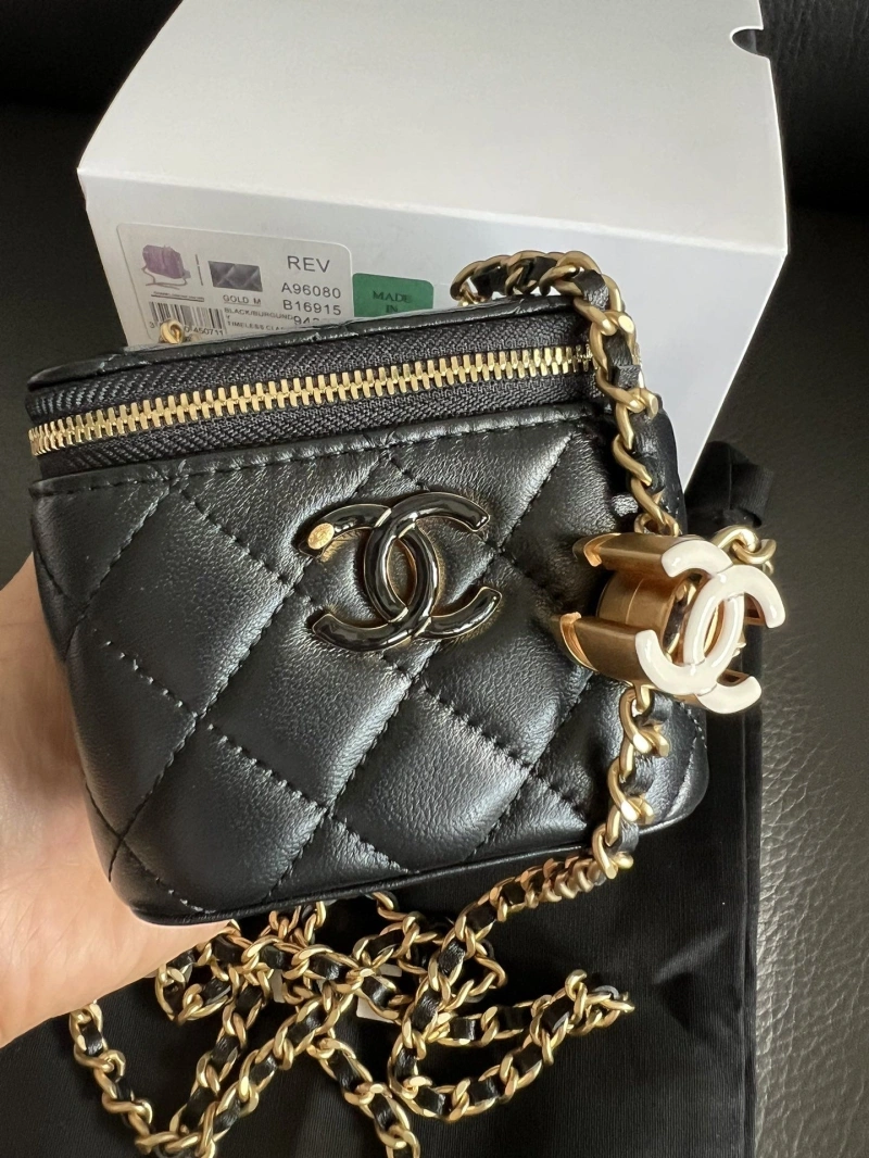 Ch**el cosmetic bags 4017-1029