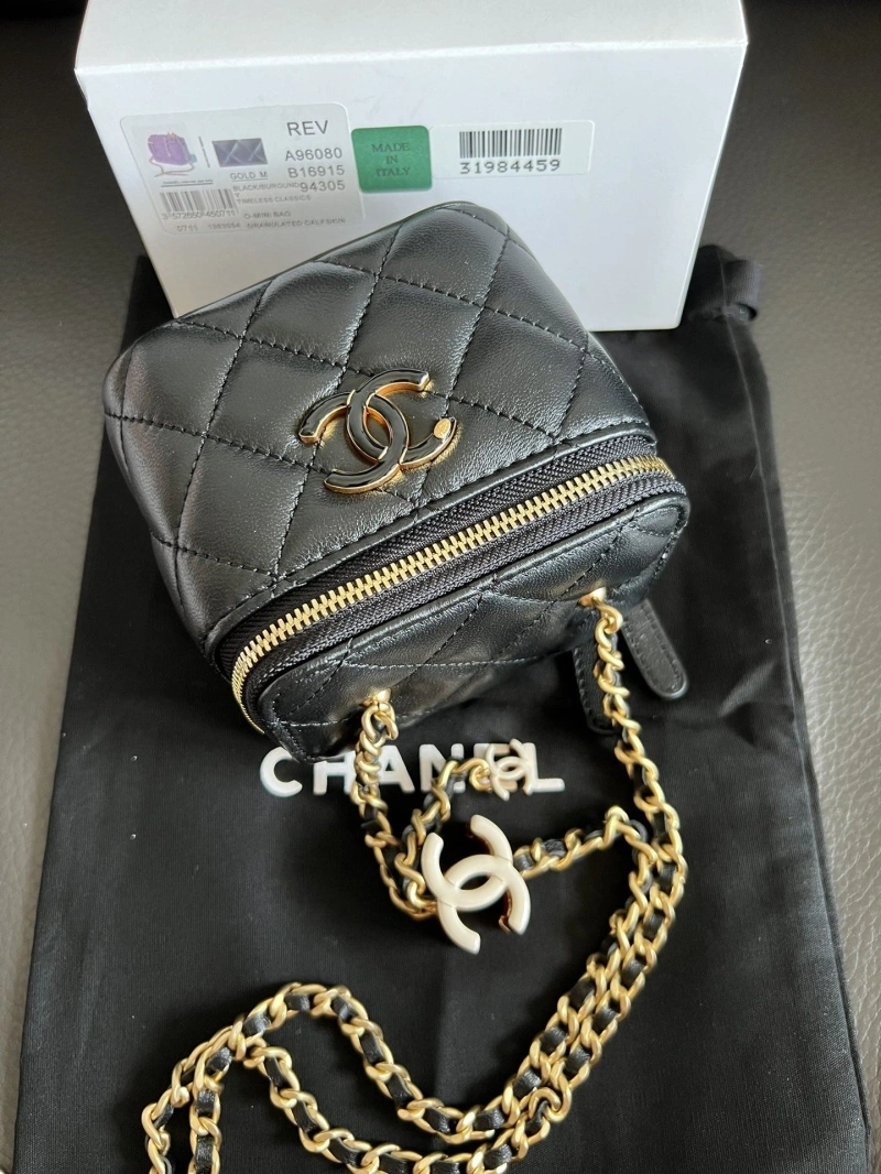 Ch**el cosmetic bags 4017-1029