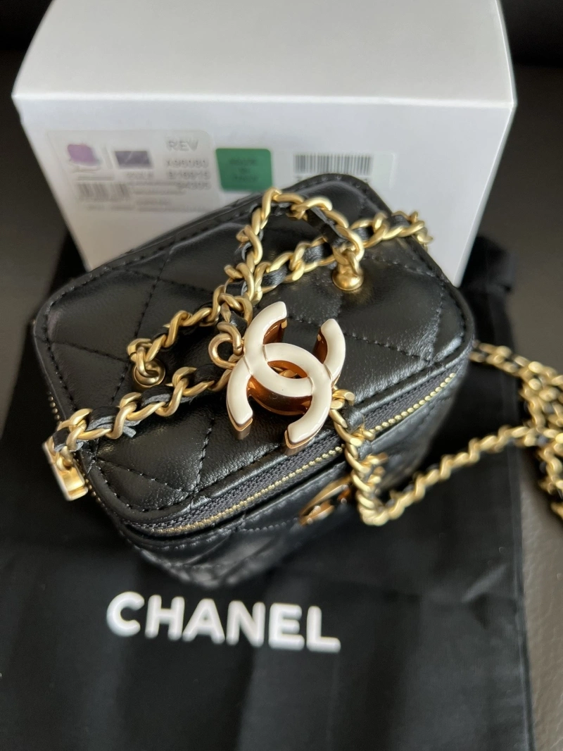 Ch**el cosmetic bags 4017-1029