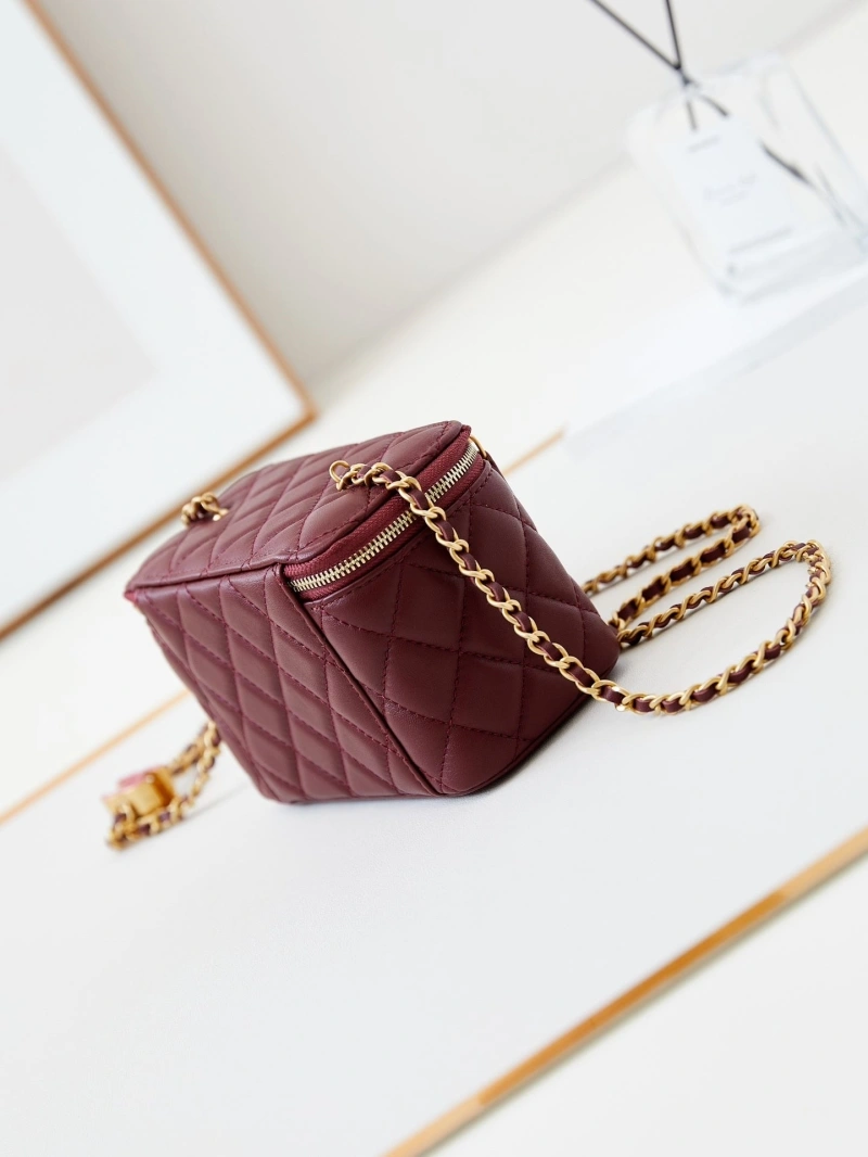 Ch**el cosmetic bags 4017-1062