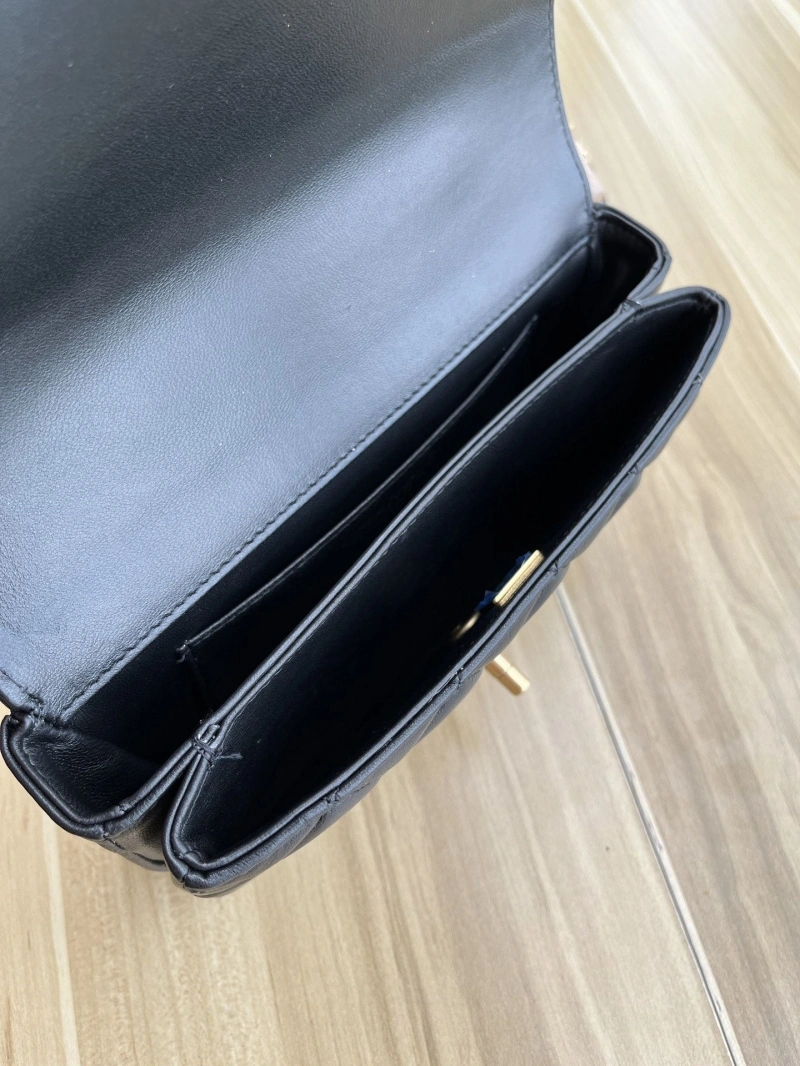 Ch**el woc bags 4017-1231