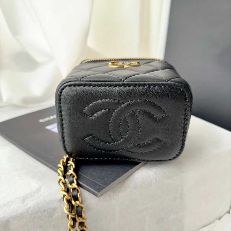Ch**el cosmetic bags 4017-1501
