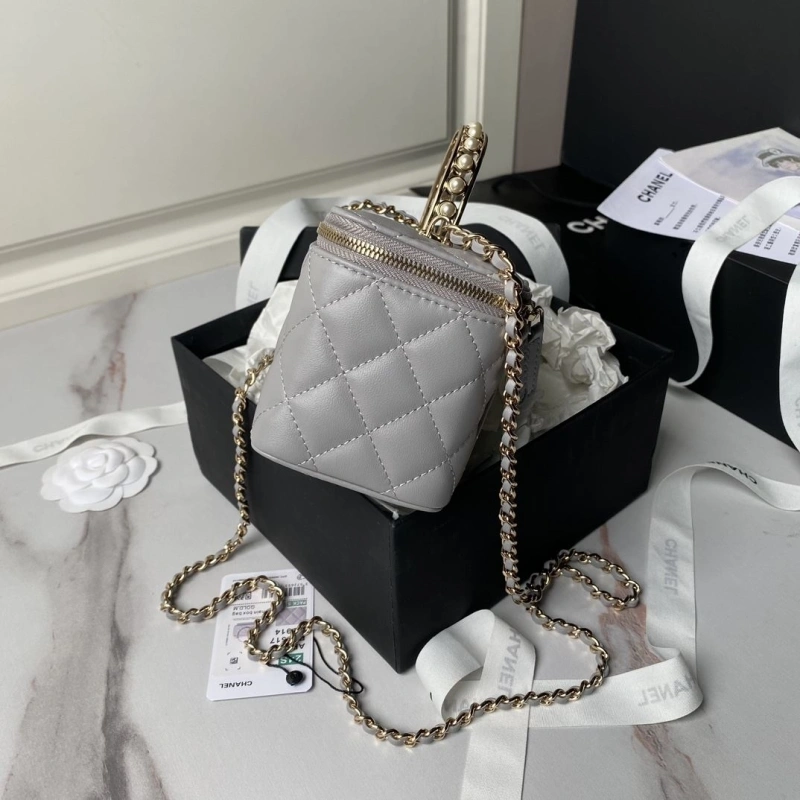 Ch**el cosmetic bags 4017-1703